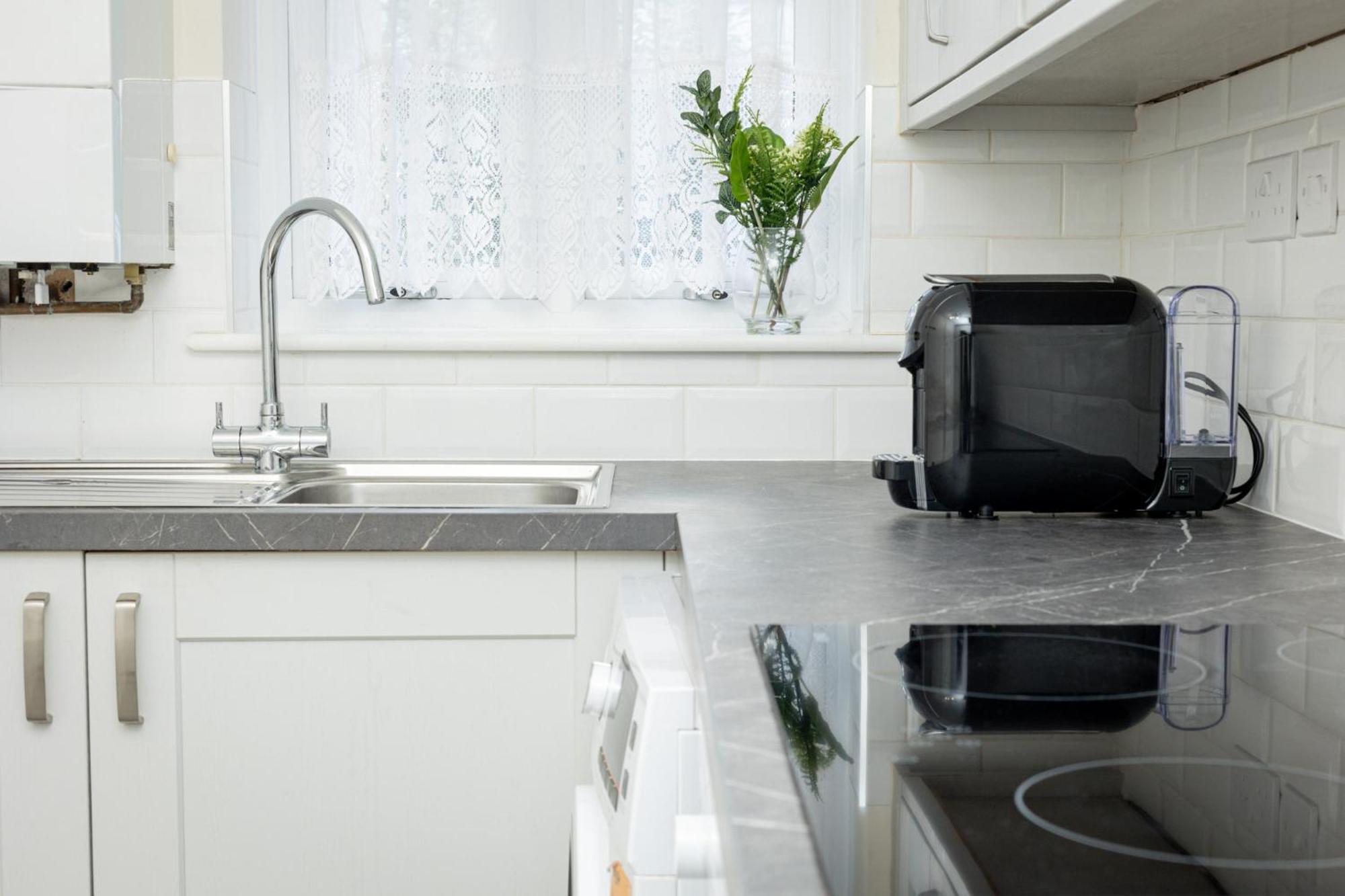לונדון Charming 1Br Flat, Canning Town, Excel, City Hall מראה חיצוני תמונה