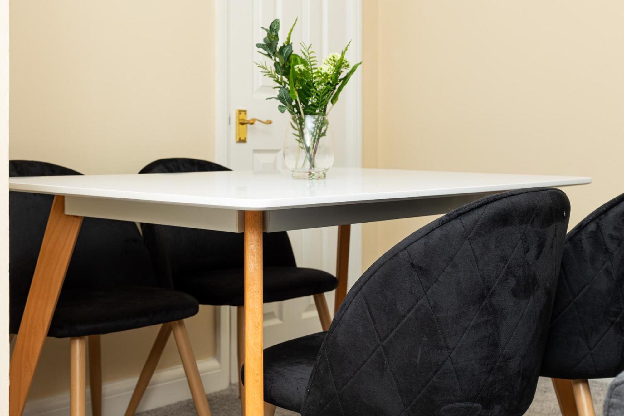 לונדון Charming 1Br Flat, Canning Town, Excel, City Hall מראה חיצוני תמונה